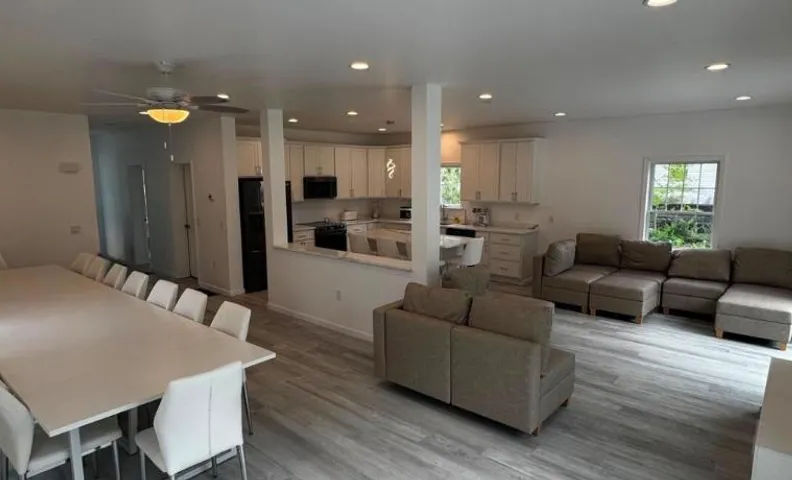 Lake front home in the heart of Shrewsbury