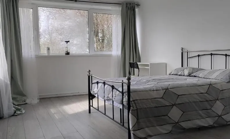 MODERN DOUBLE ROOM Near LUTON AIRPORT