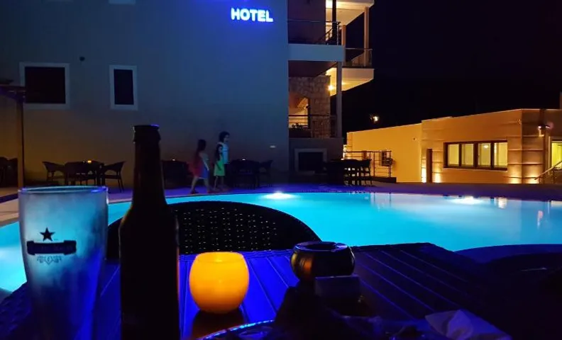 Plytra Mare Hotel