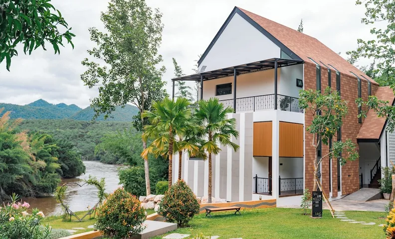 VeeVaree Riverkwai Resort