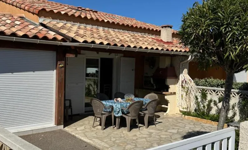 HOLIDAYLAND BAIE DES OLIVIERS VILLA 36m2 1chambre fermee 6 couchages ou VILLA 41M2 2chambres fermees