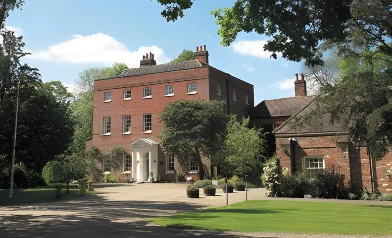 Mulberry House