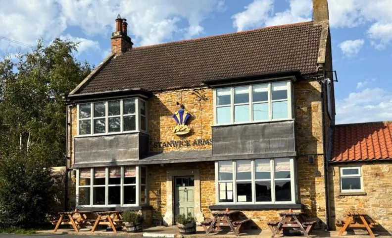 The Stanwick Arms
