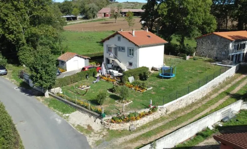 Halte à Veyrac