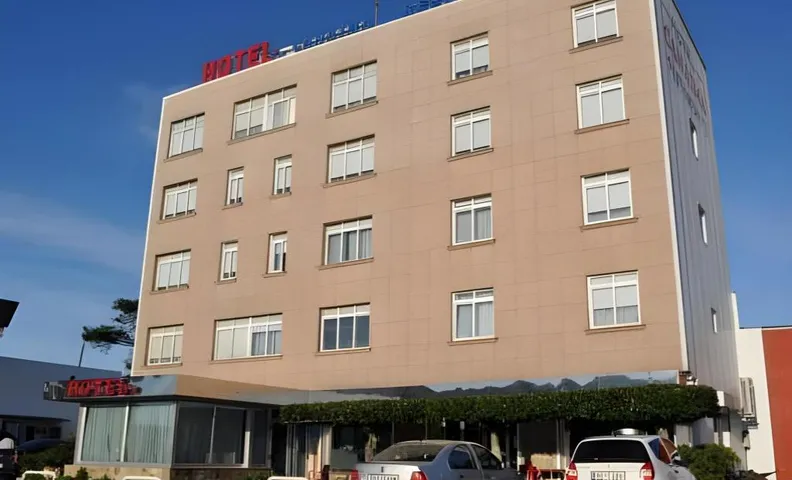 Hotel Canaima Bruma 1,5 k Camino
