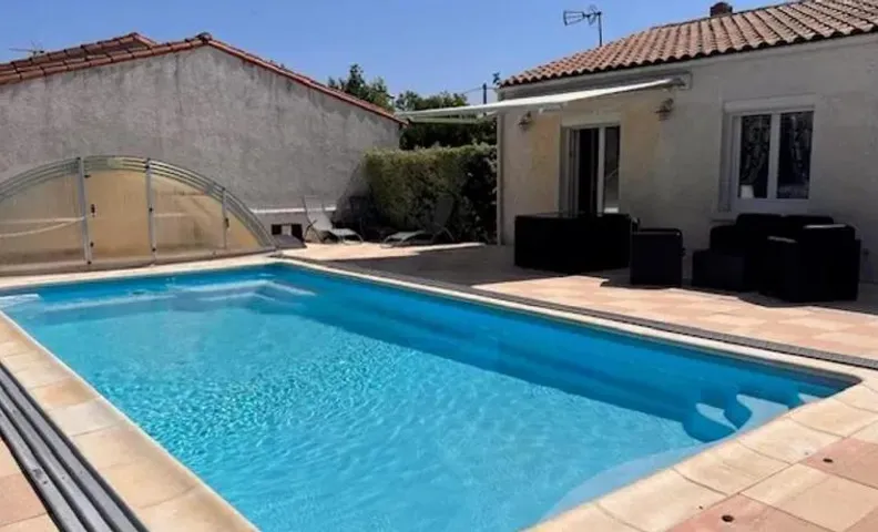 Villa accueillante à Saint-Froult avec piscine privée