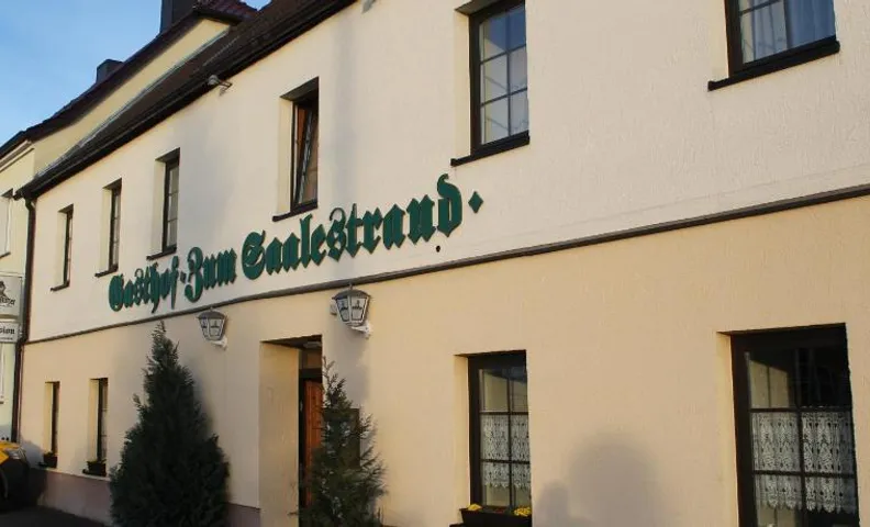 Gasthof & Pension Zum Saalestrand