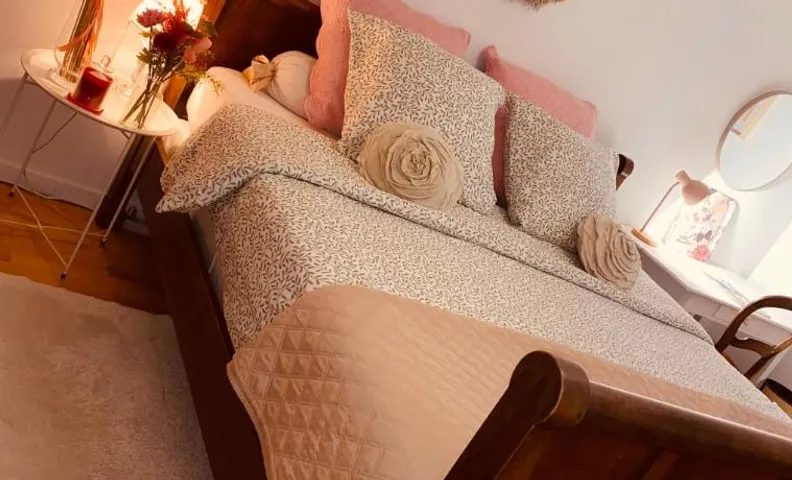 CHEZ LOU - Grand espace cosy 60 m2 entrée indépendante dans maison privée au calme