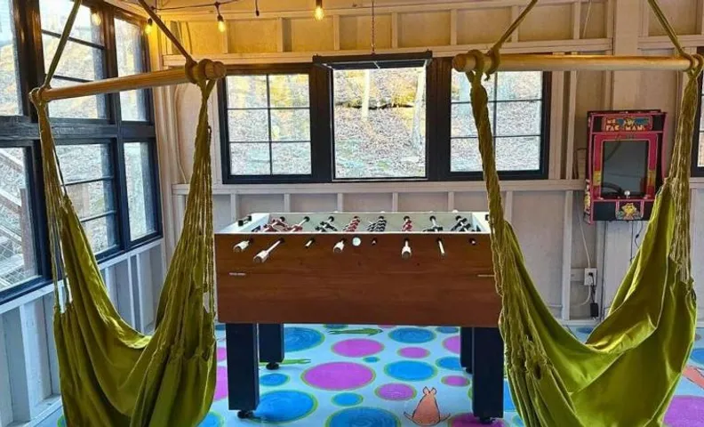 Waterfall Cottage, Hot Tub, Game Room, Fire Pit