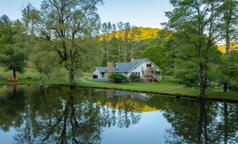 The Farmhouse at Doe Creek