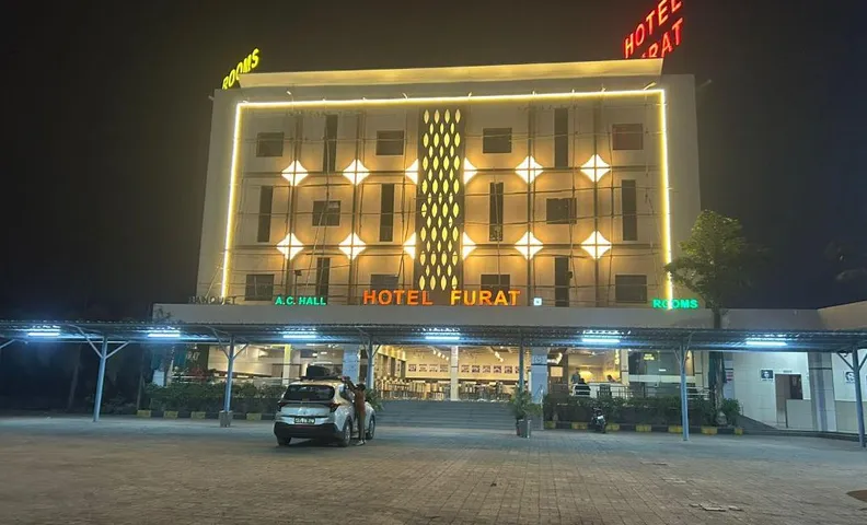 Hotel Furat Alipor