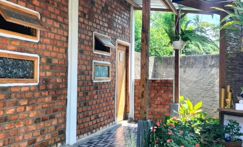 AZALEA GARDEN HOMESTAY syariah