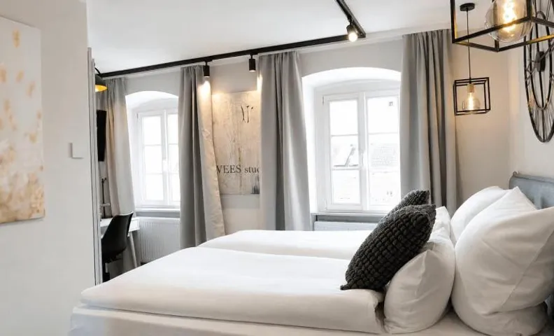 NOX HOTEL - Zimmer 4 Essence - Digital-Check-In - No Reception - nahe Bretten & Karlsruhe