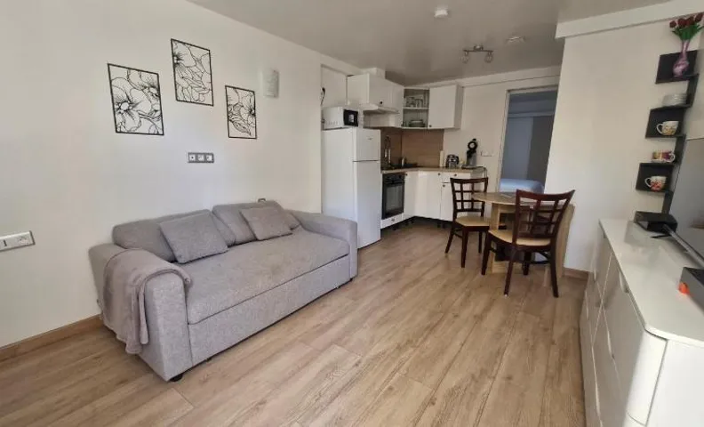 Petite Maison cosy avec terrasse - Parc Astérix 10 min - CDG 15 min