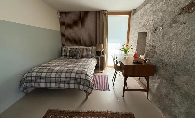 Martine's cosy Guestroom with Private Bath near Montreux
