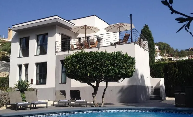 Villa Lynn