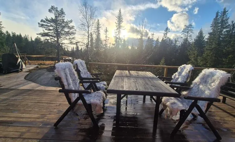 Cabin with large terrace