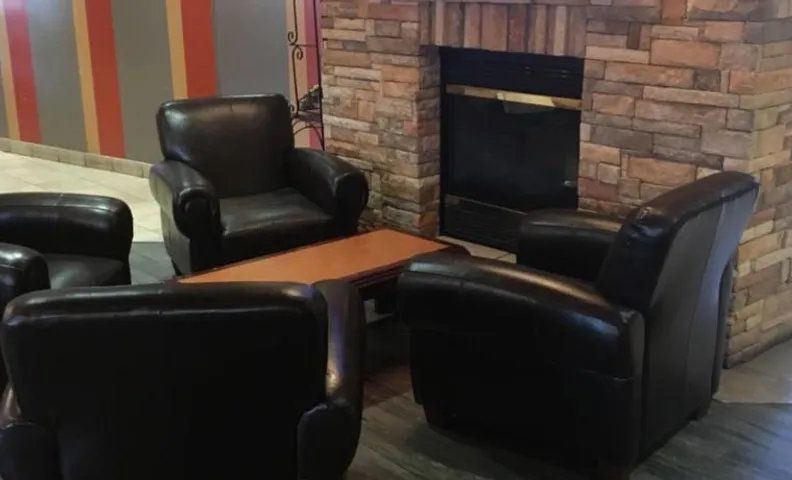 Howey Bay Motel
