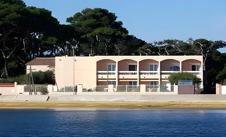 Les Stoechades