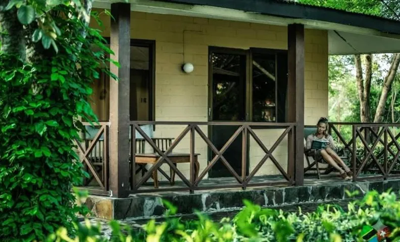 Tan-Swiss Lodge
