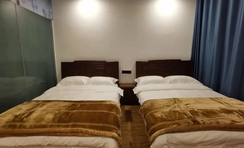 Abu Ayao Inn