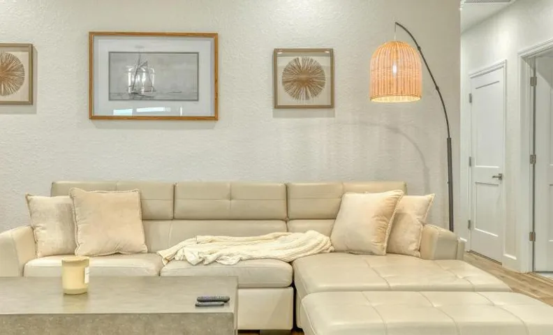 Waterfront Family Vacation , Near Ocean and Mineral Springs, 7 sleeps