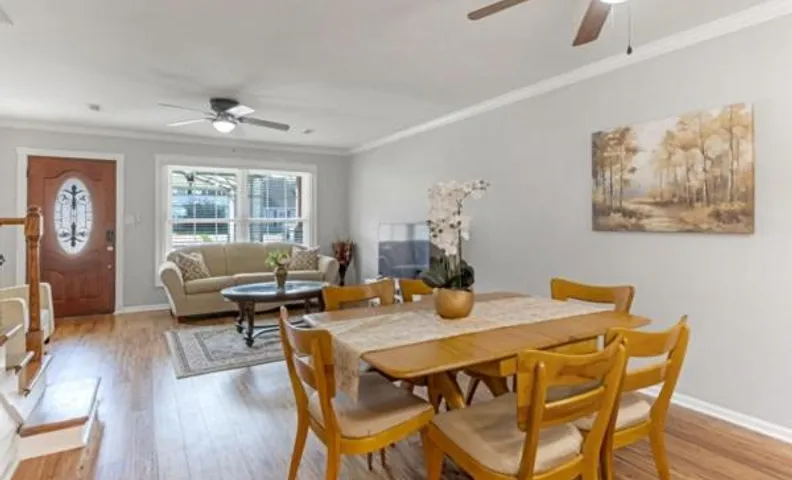 Spartanburg Stylish 2 BR Townhome, Great Location