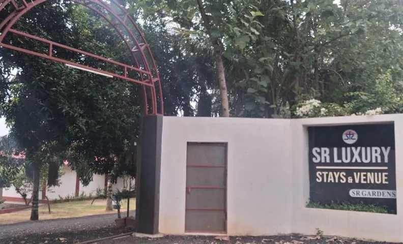 SR luxury stays & venues