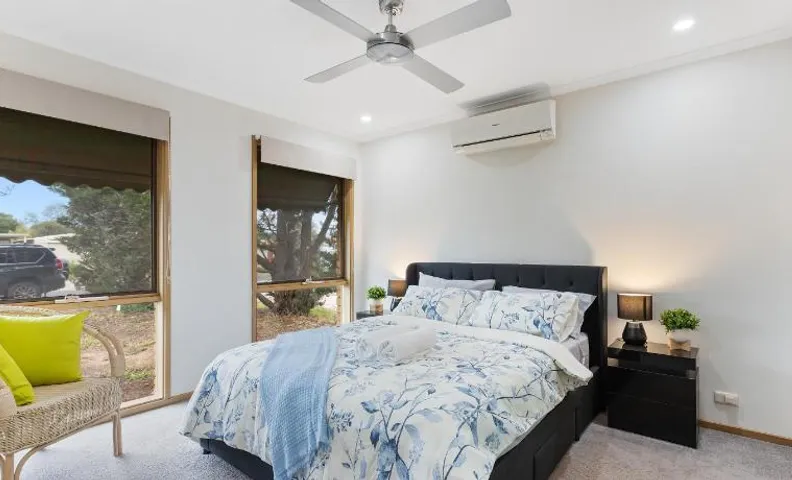 Woodgrove Penthouse - 36 min drive to MEL airport