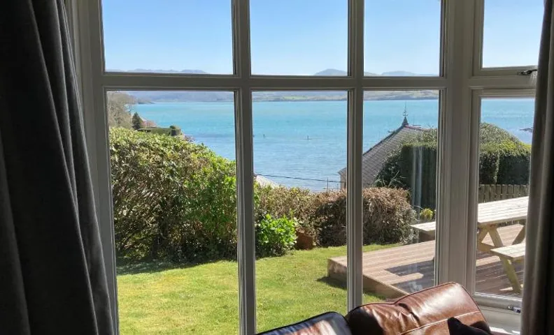 Tegfryn (Sleeps 8), 5*, Sea View, Borth y Gest