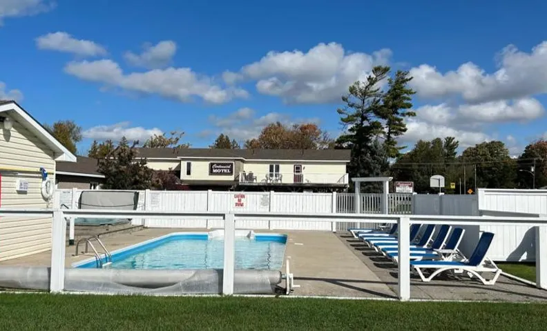 Centennial Motel
