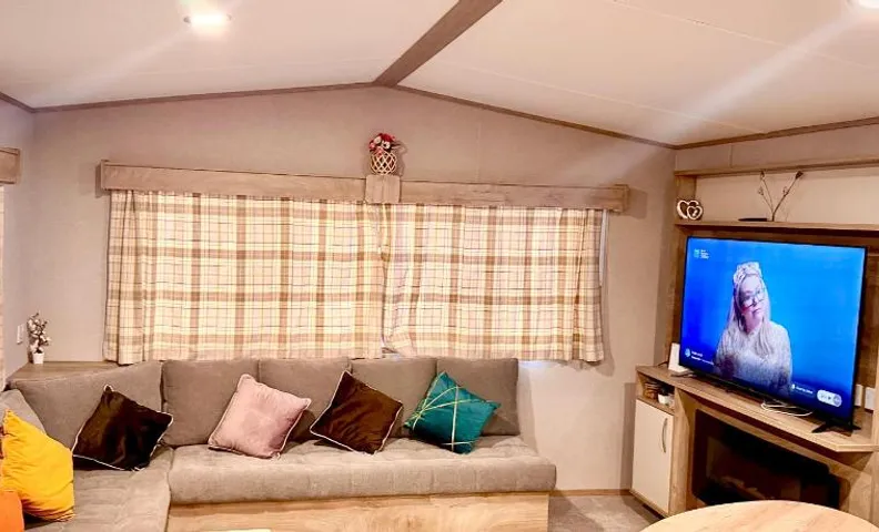 Diamond Touch Home