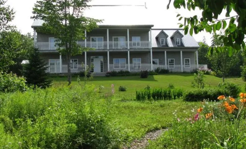 Tulloch Inn