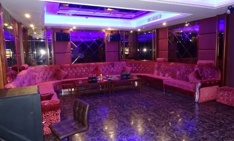 Longyuan Holiday Hot Spring Hotel