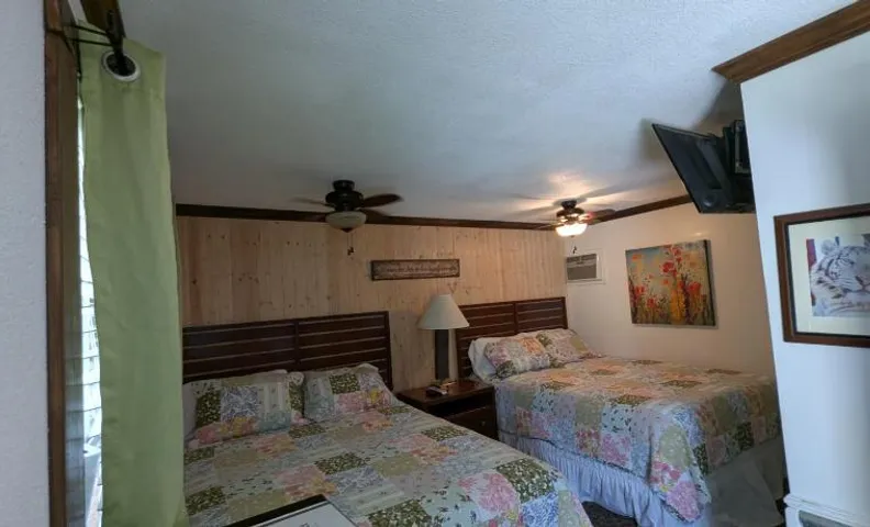 Squaw Valley Motel Room 7