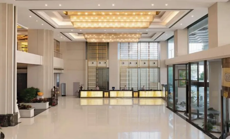 Petroleum Hotel
