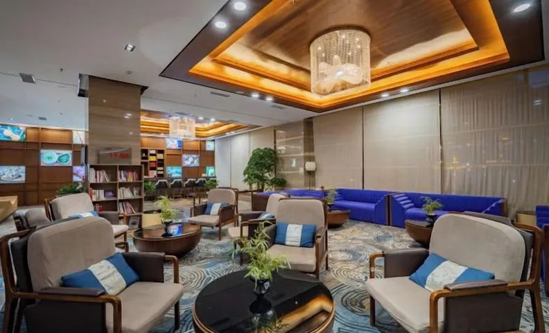 Zhaojun Mountain Villa (Xingshan High-speed Railway Station)