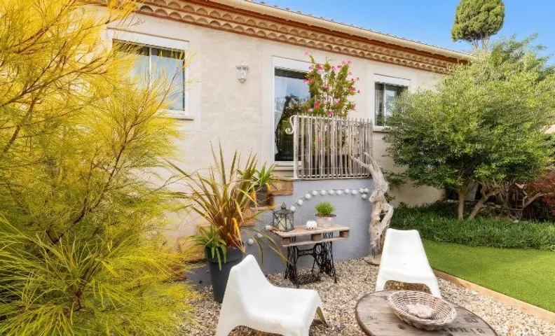 Maison charmante a Poussan avec jardin prive