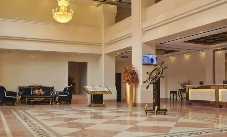 Zoige Grand Hotel (Zoige County People's Government)