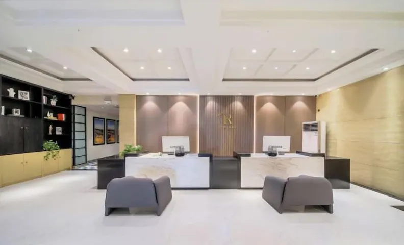 Zhengzhou Ruolan Hotel (Zhengzhou Railway Station Yinji Plaza)