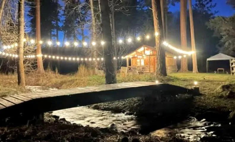 Peaceful Cabin Escape Surrounded by Nature in Frenchtown, Montana