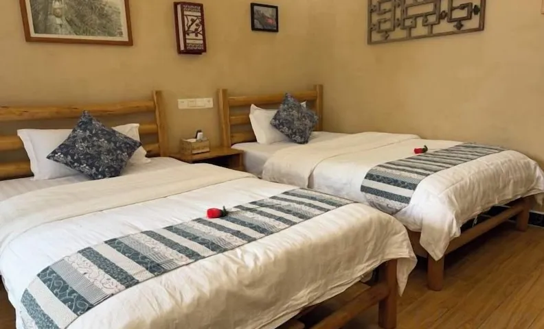 Yongzhou Ancient Village Inn
