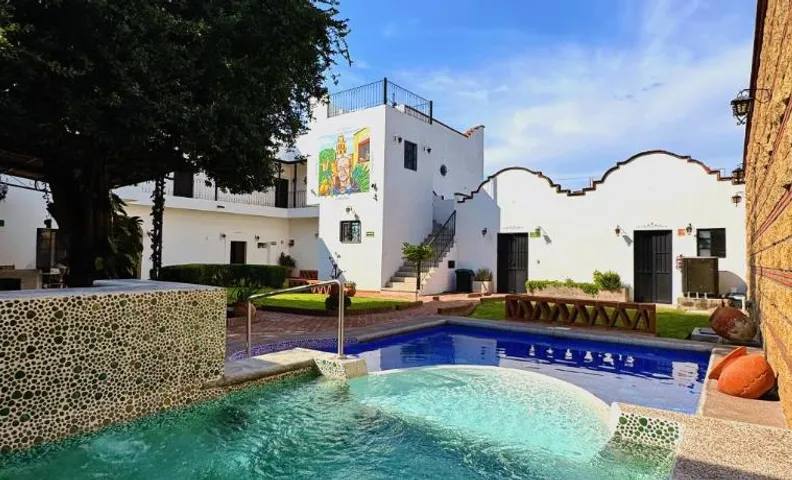 CASONA NINITA Hotel Boutique Media Luna