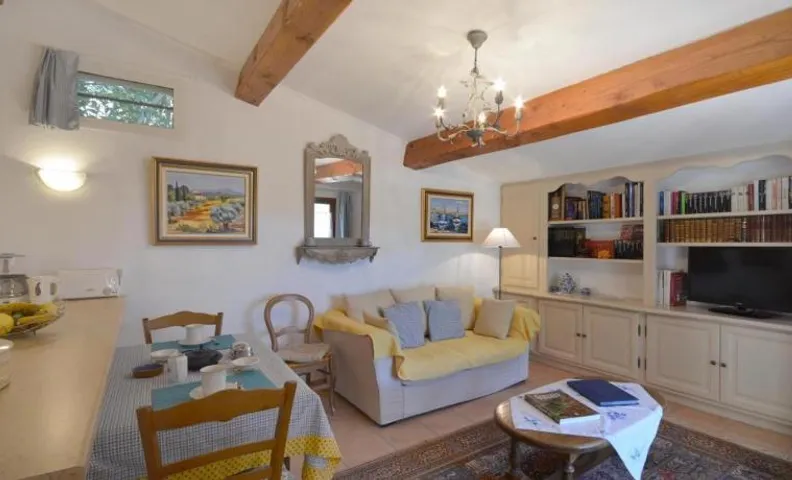 Charmante maison avec vue sur la montagne à Ceyreste