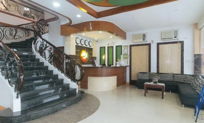 RedDoorz @ Nick Hotel Isabela
