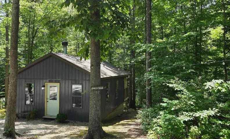 Owl's Tale at Avenwood Cabins