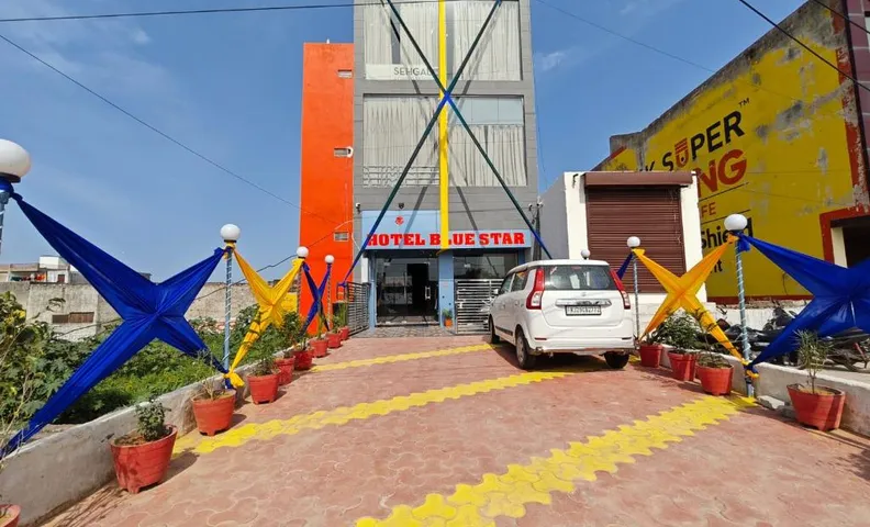 Hotel Blue Star