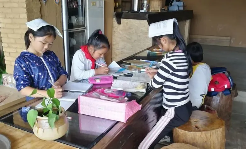 Yuanyang Green Hostel & Sunny Guesthouse