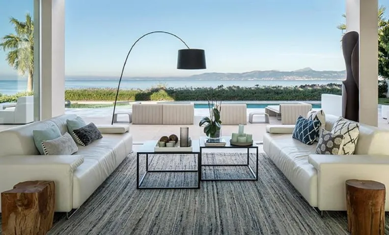 PALMA BAY FRONT LINE