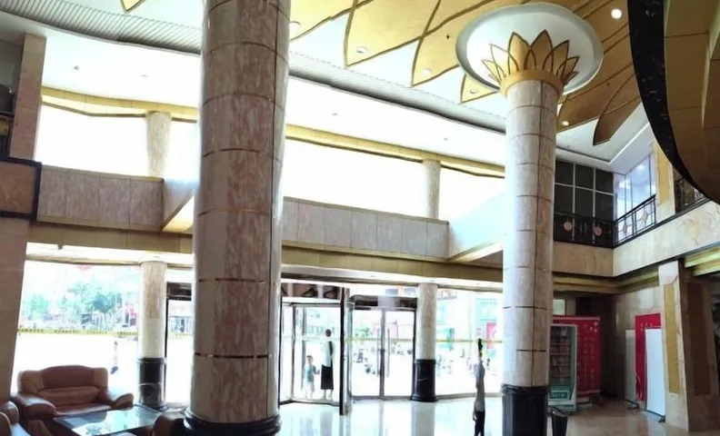Gangu Hotel